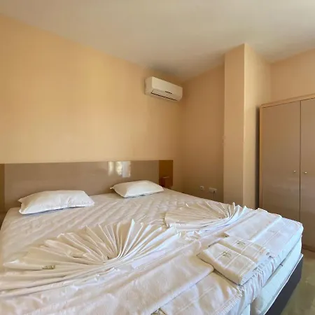 Messembria B504 Sunny Апартаменты *